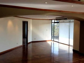 APARTAMENTO EN VENTA Y RENTA ZONA 14 - 5