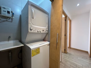 *Alquiler apartamento 2 Dormitorios | Edificio Cityhaus Zona 10* - 3