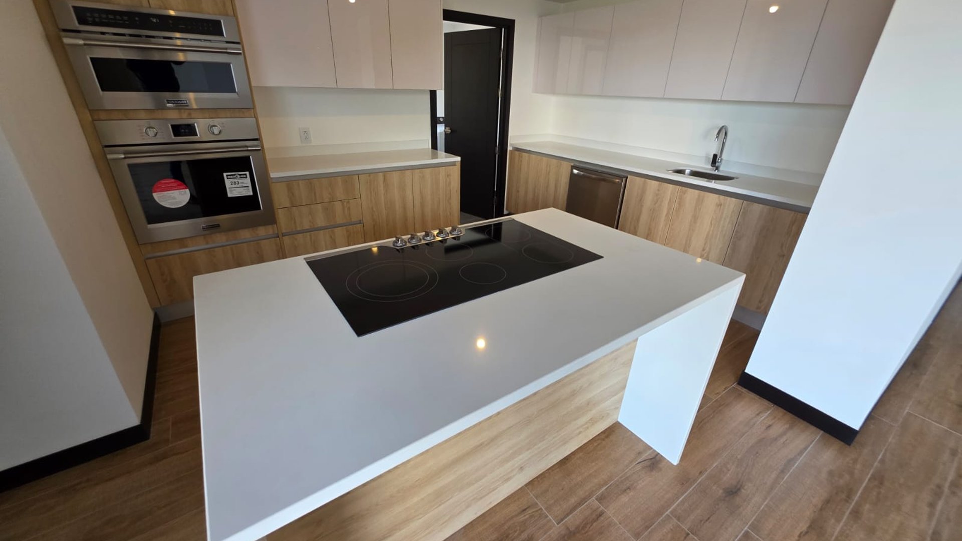 Apartamento en venta de 3 habitaciones en z15 con Gimnasio  Ref-5216
