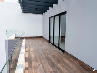 Oficina en VENTA en Sector exclusivo de Zona 14 - Image 1