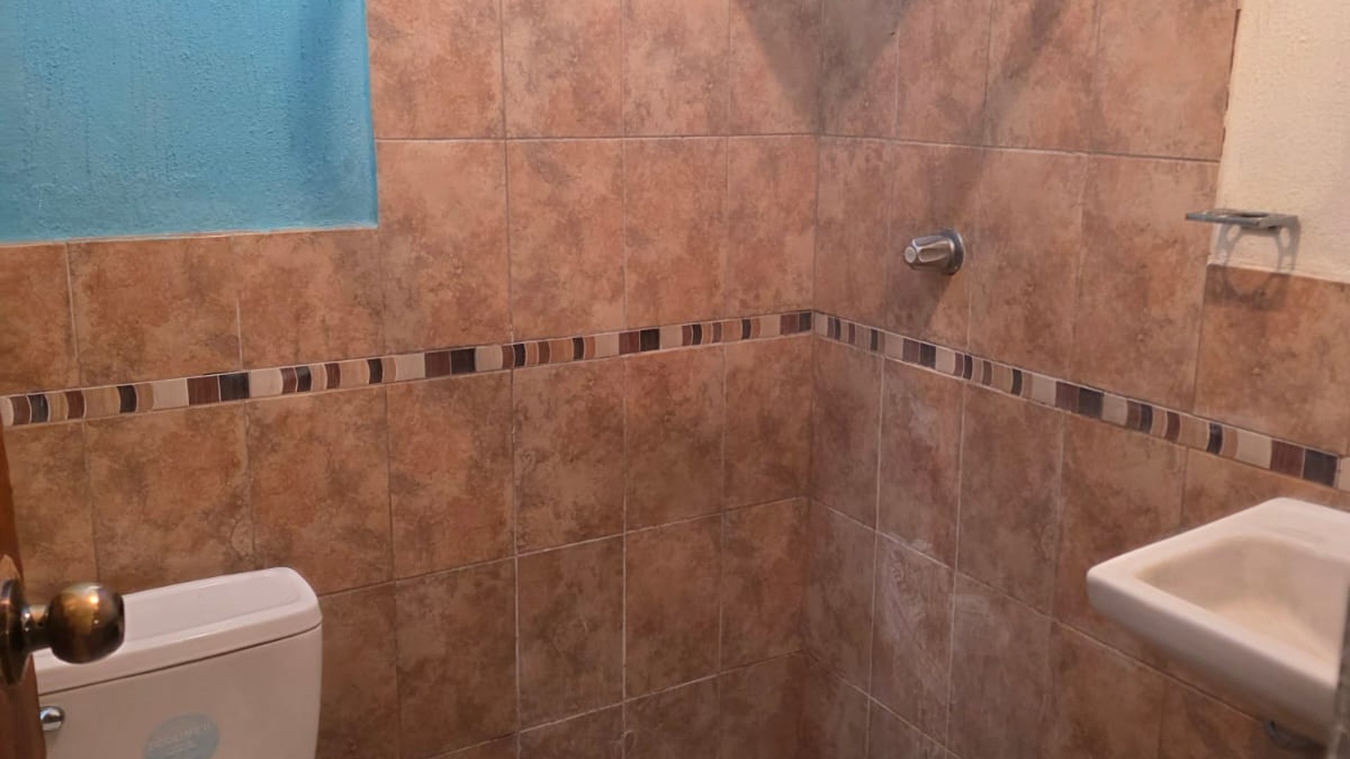 Casa en Venta Palencia, Guatemala | 3 Hab, 2 Parqueos | Q490,000 - Miniatura 2