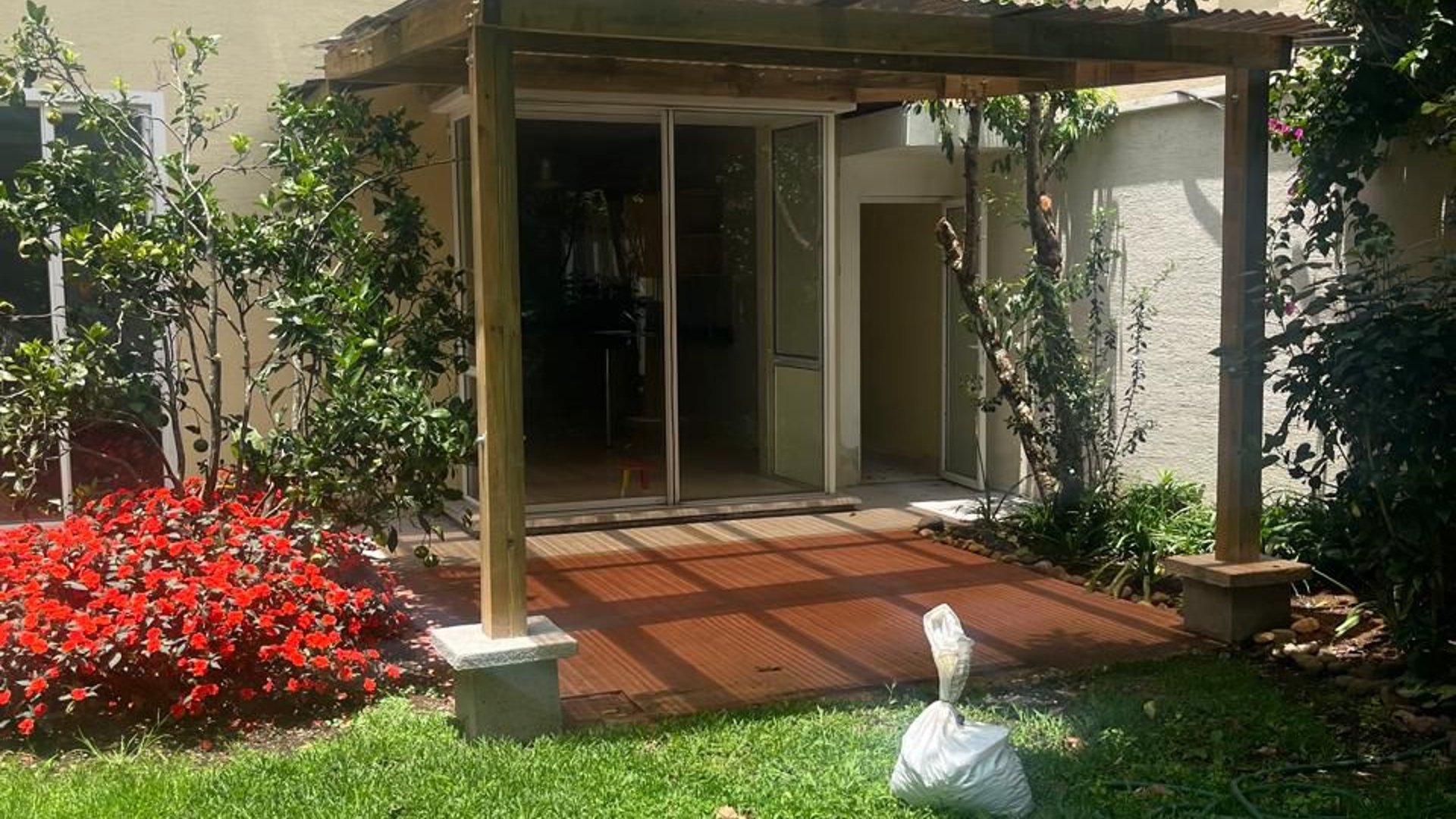 Casa en Portal del Bosque 1 Km.22 Carretera a El Salvador | 4 Habitaciones