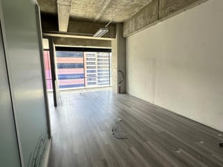 OFICINA EN ALQUILER EN ZONA 10 - 5