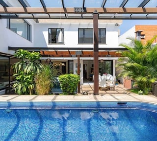 Casa con Piscina en Venta en Vista Hermosa I, Zona 15