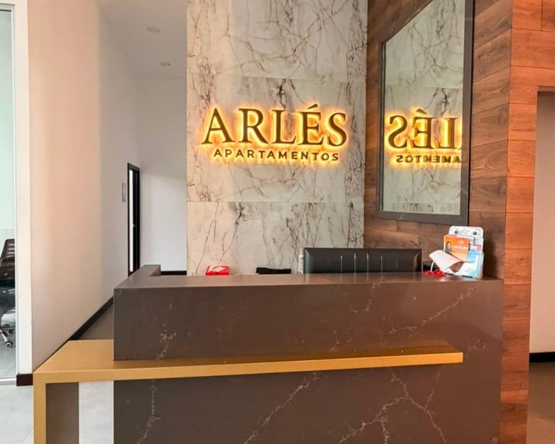 📍 APARTAMENTO AMUEBLADO EN RENTA – 1 HAB | EDIFICIO ARLES | ZONA 15