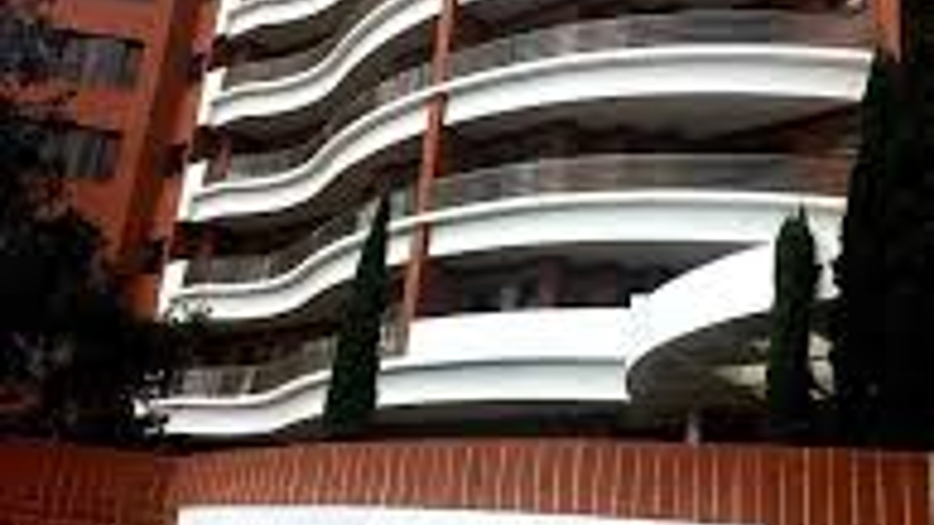 📍 APARTAMENTO EN ALQUILER – EDIFICIO TADEUS | ZONA 14