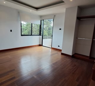 Apartamento en Renta en Oakland Zona 10, 3 habitaciones ref-6124