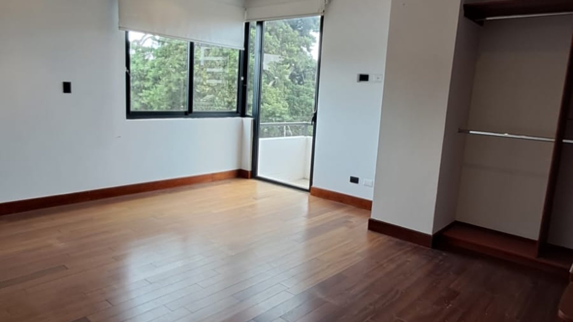 Apartamento en Renta en Oakland Zona 10, 3 habitaciones ref-6124