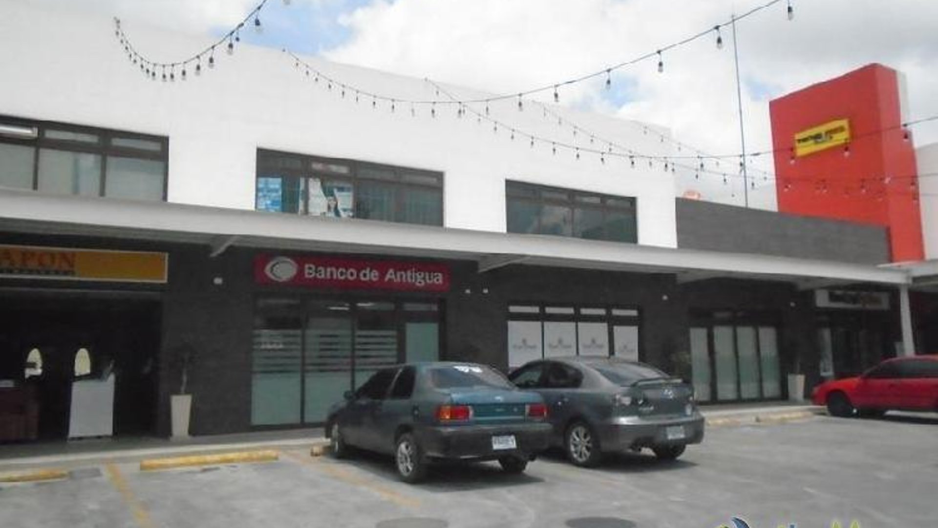 Local en Renta en Centro Comercial San José Pínula