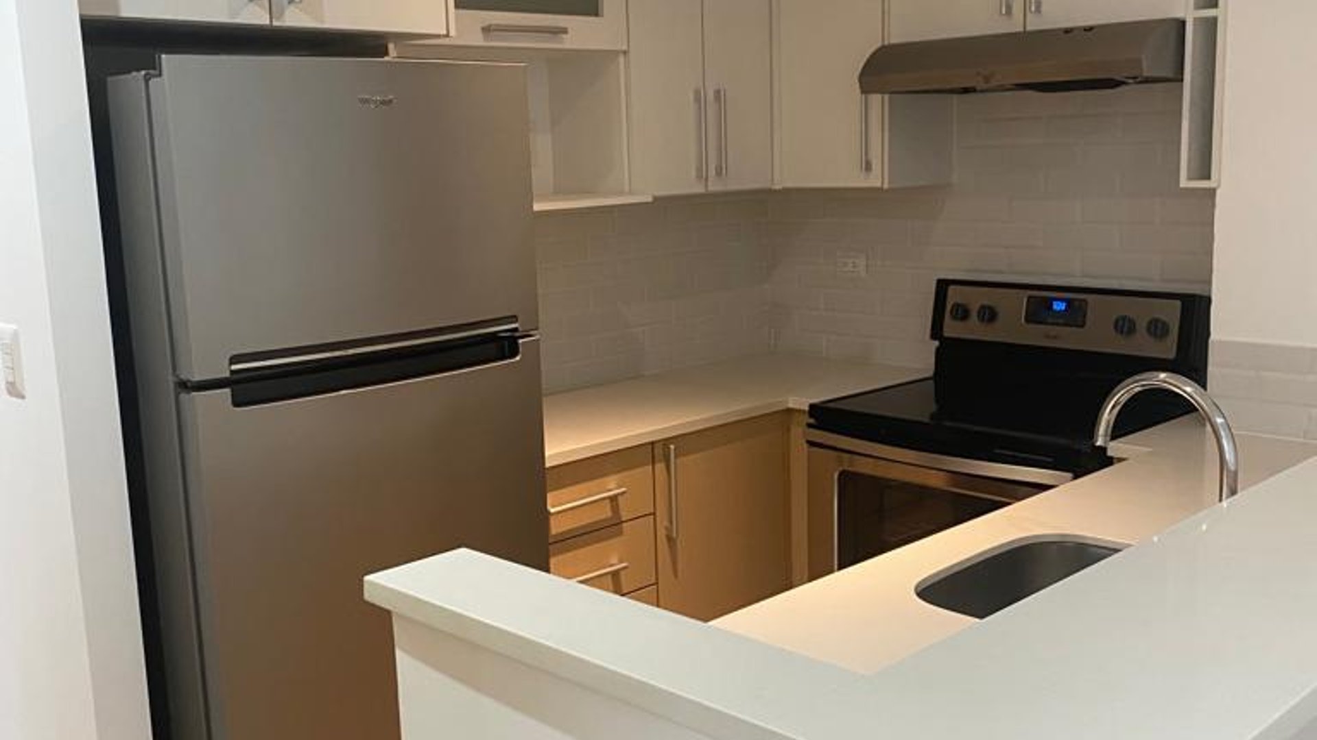 Apartamento en renta zona 10 / City Haus