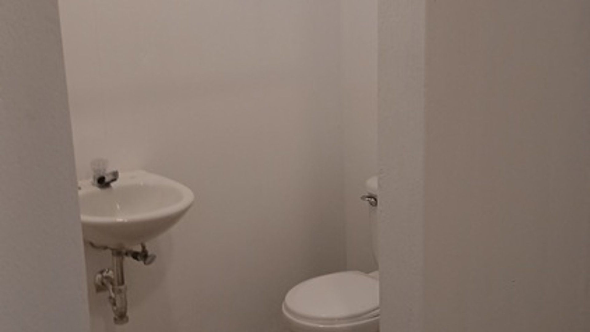 VENDO ZONA 3 CASA GRANDE EN COLONIA BRAN - Miniatura 31