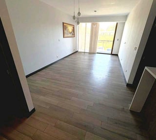 APARTAMENTO EN ALQUILER???? Edificio San Isidro 20/21, Zona 16

100 Mts² - Miniatura 2