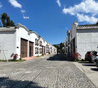 BODEGAS EN RENTA CERCA DEL PANORAMA, ANTIGUA GUATEMALA