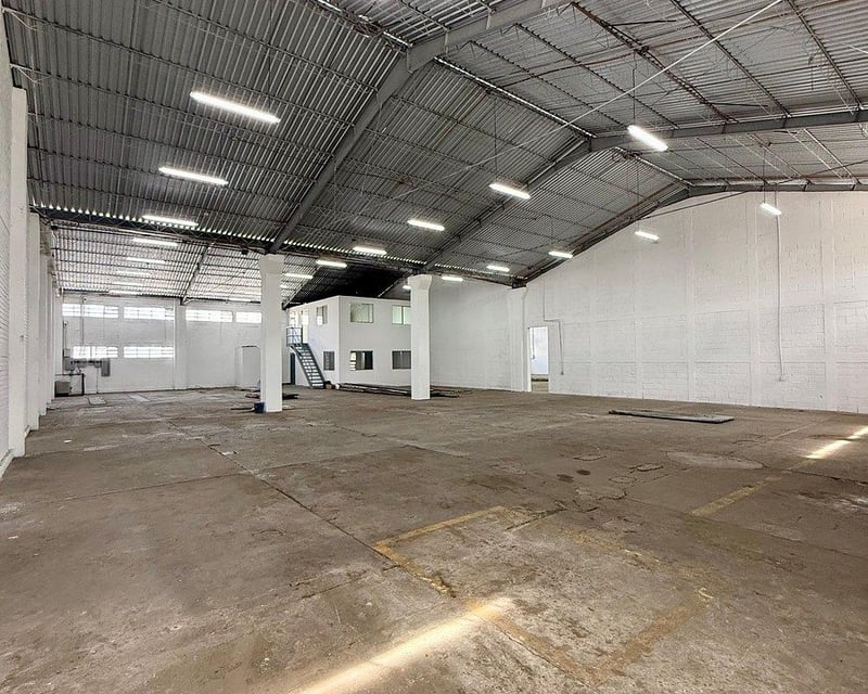 Bodega en Alquiler | Calzada Atanasio Tzul, Zona 8