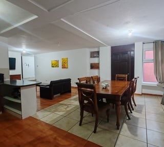 Apartamento amueblado de 2 habitaciones en Zona 15