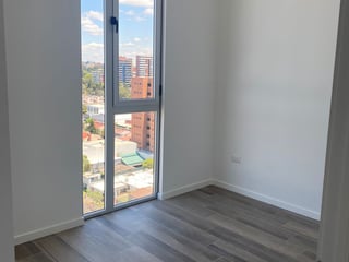 Vendo lindo apartamento en zona 13 Edificio Narama - Image 4