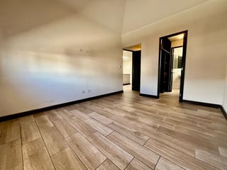 Venta de bonita casa de esquina en Condominio Luminela | Villa Nueva - Image 12