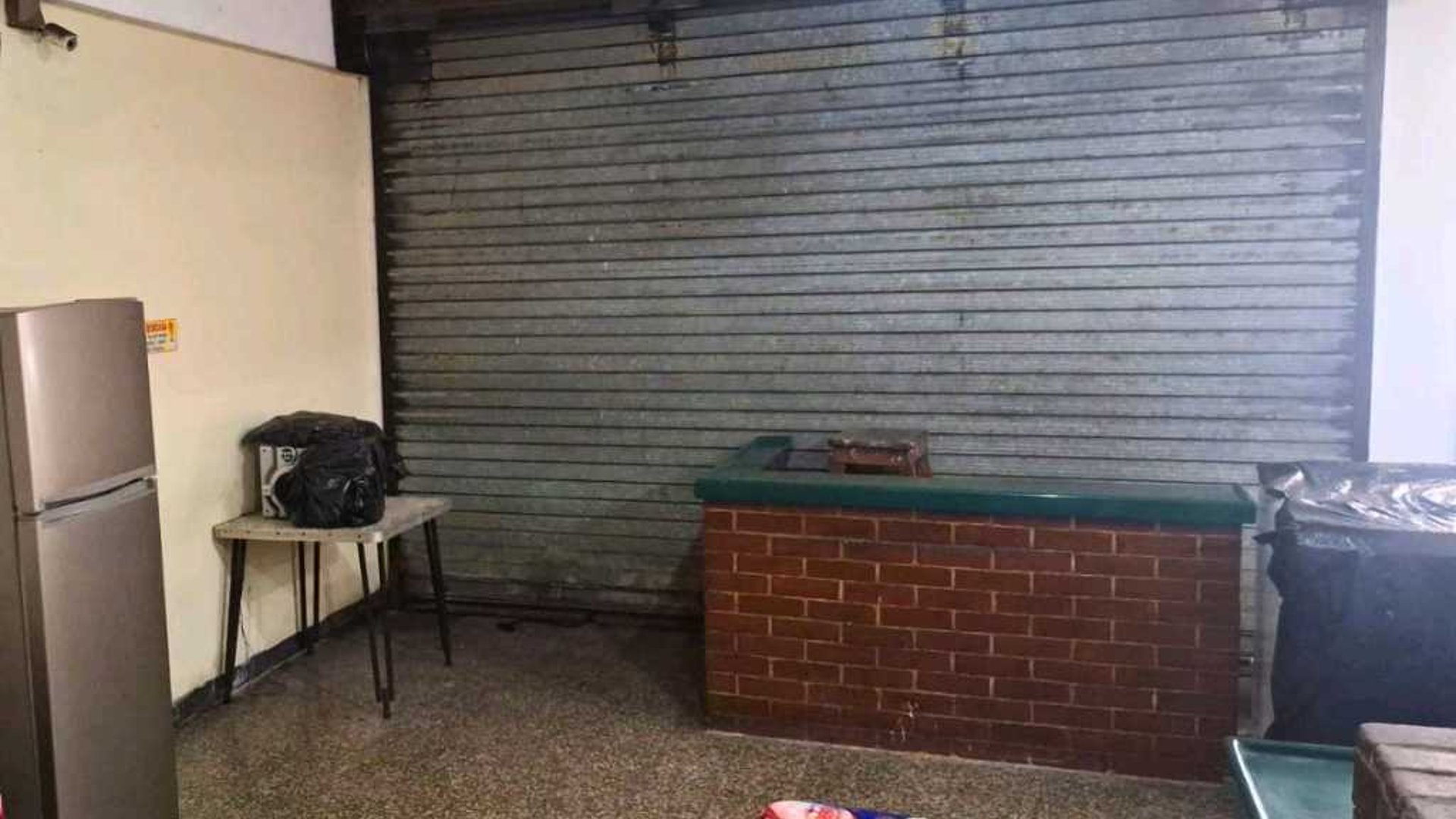LOCAL COMERCIAL EN RENTA – ZONA 9 - Miniatura 4