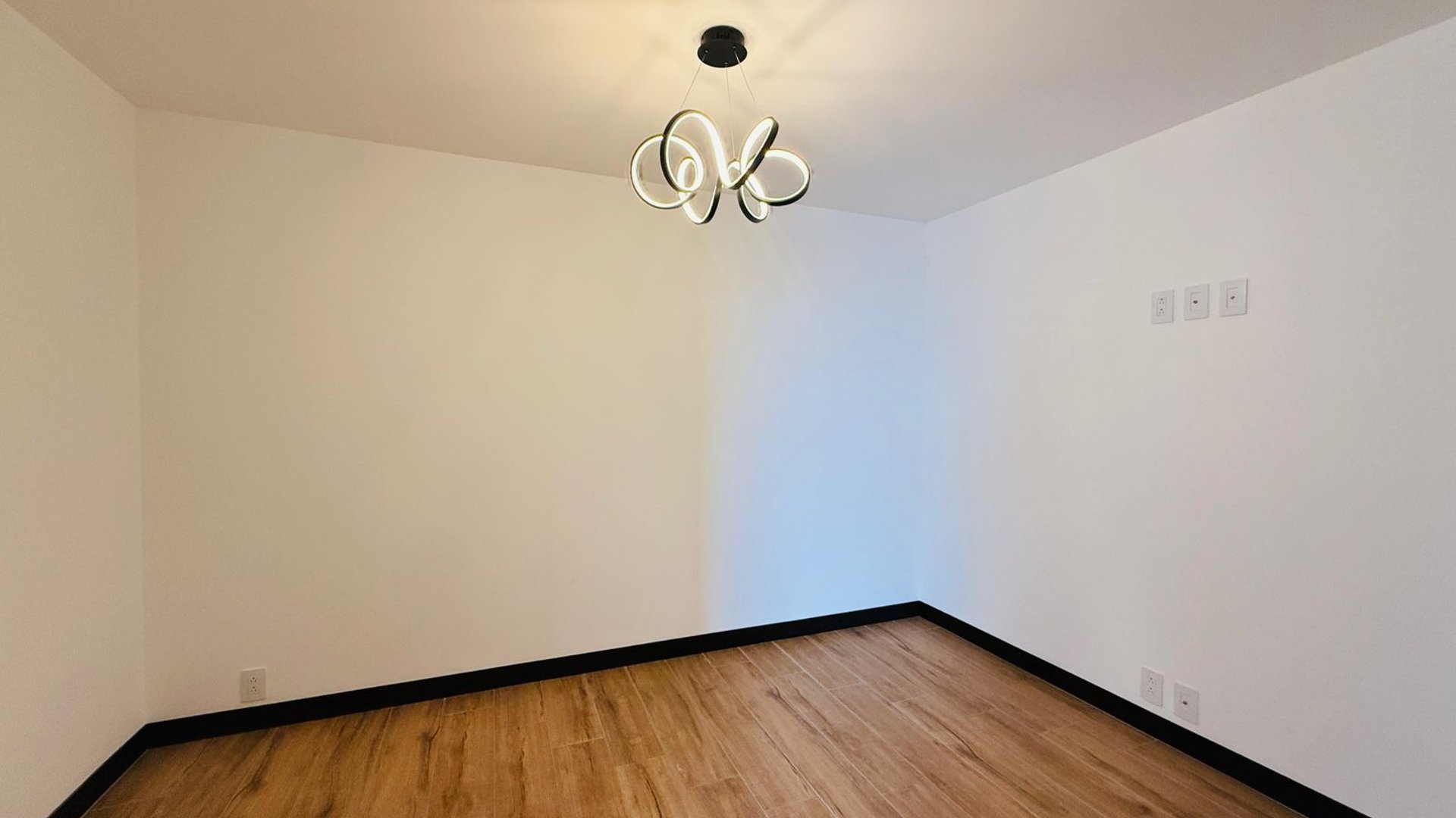 ALQUILER DE HERMOSO APARTAMENTO PARA ESTRENAR - ALENA, ZONA 15 - Miniatura 8