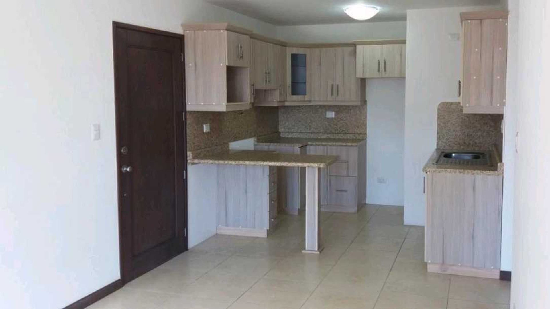 APARTAMENTO EN ALQUILER ???? Edificio Pórtico, Zona 7 - Miniatura 5