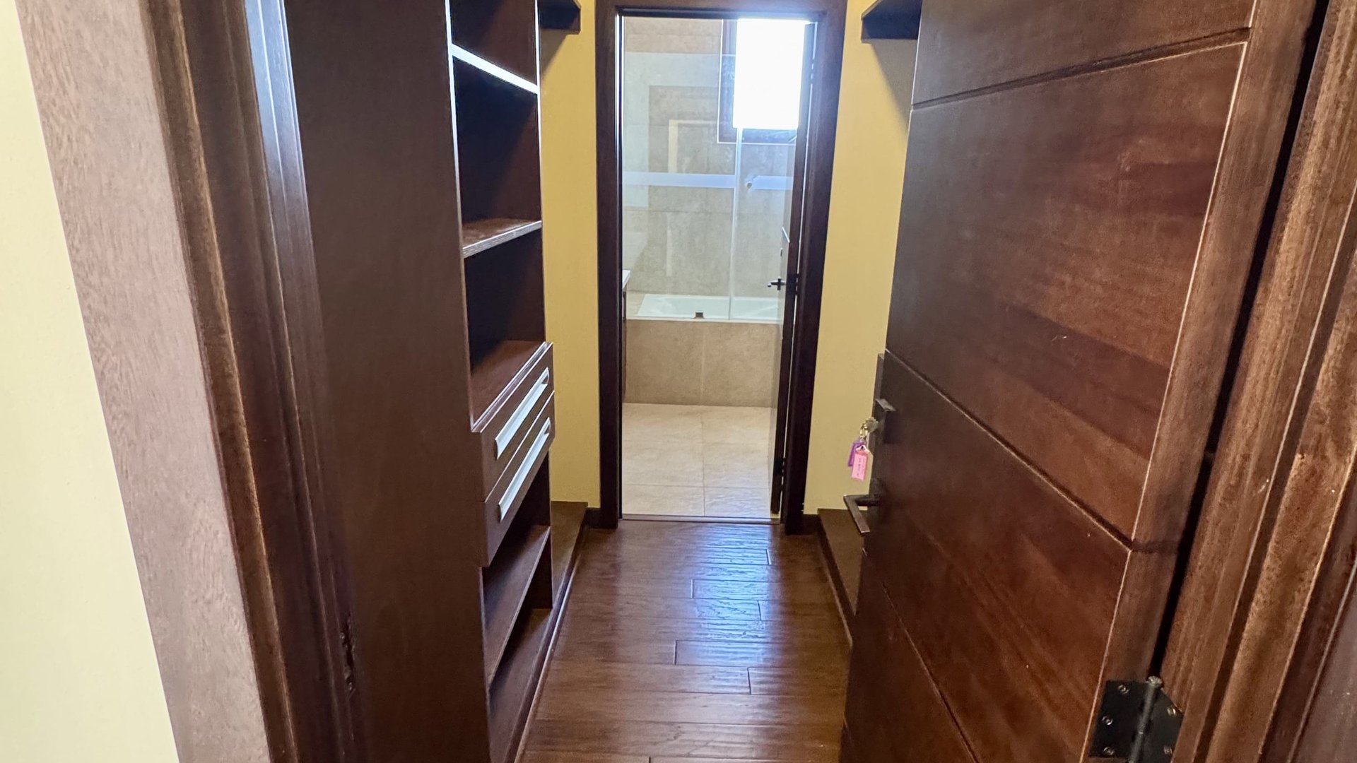 Apartamento en renta zona 16 / Ramblas de Cayalá - Miniatura 8