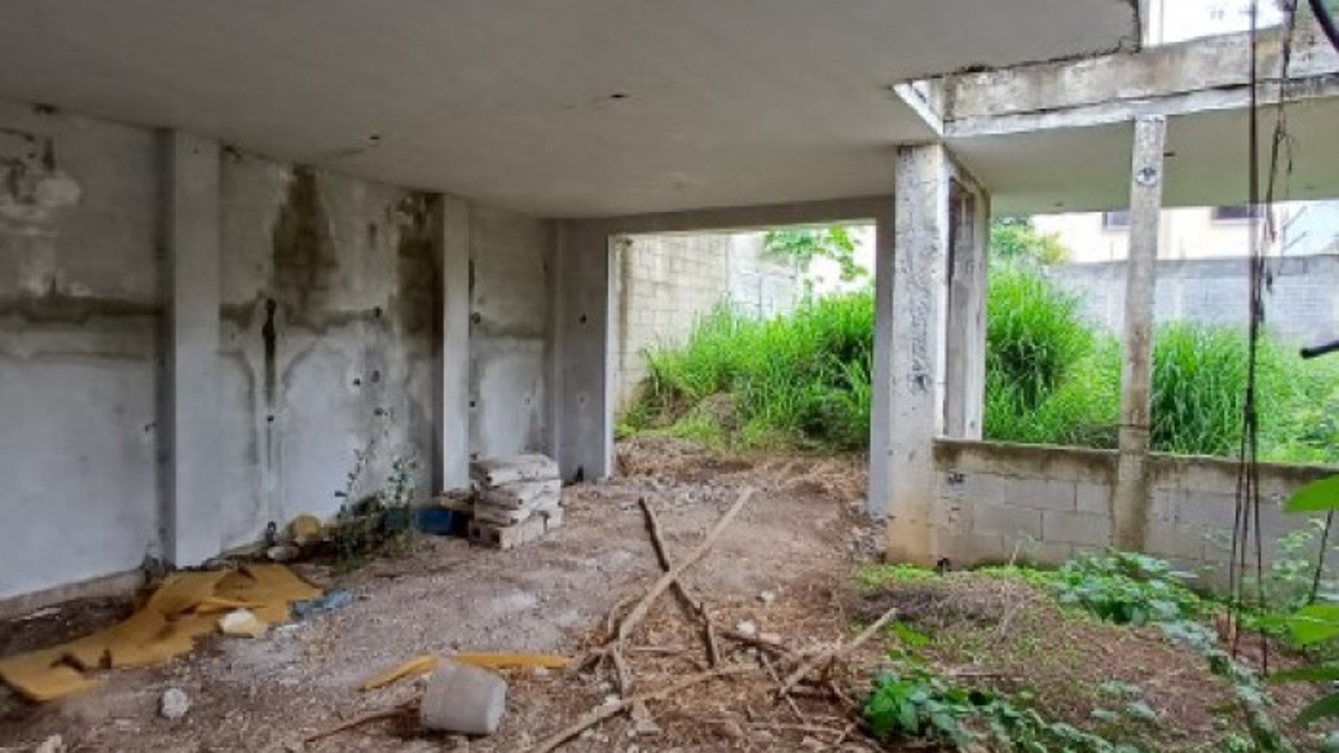 Terreno en Renta San Cristóbal, construcción iniciada - Miniatura 7