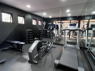 Apartamento en renta en Zona 10 con amenidades - 4