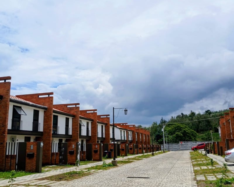 En renta Casa nueva  Senderos del Comendador 2