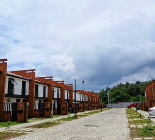En renta Casa nueva  Senderos del Comendador 2