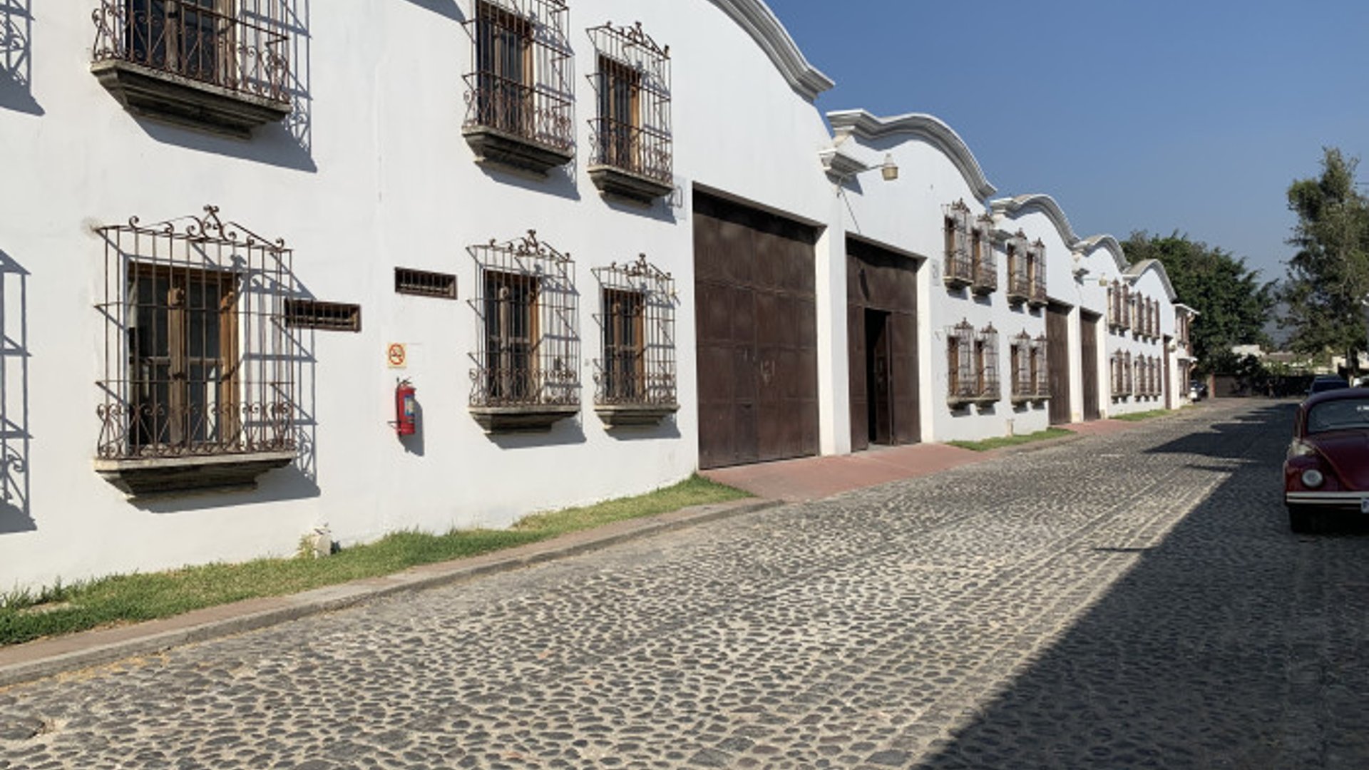 Renta de bodega a pocos minutos del casco de Antigua