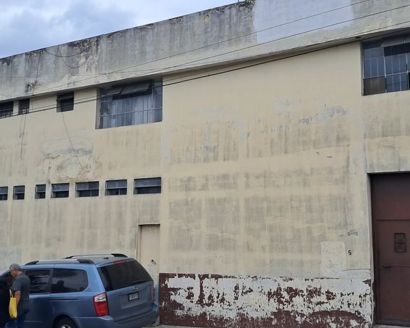 Bodega en ALQUILER en zona 2 de Mixco cerca Roosevelt