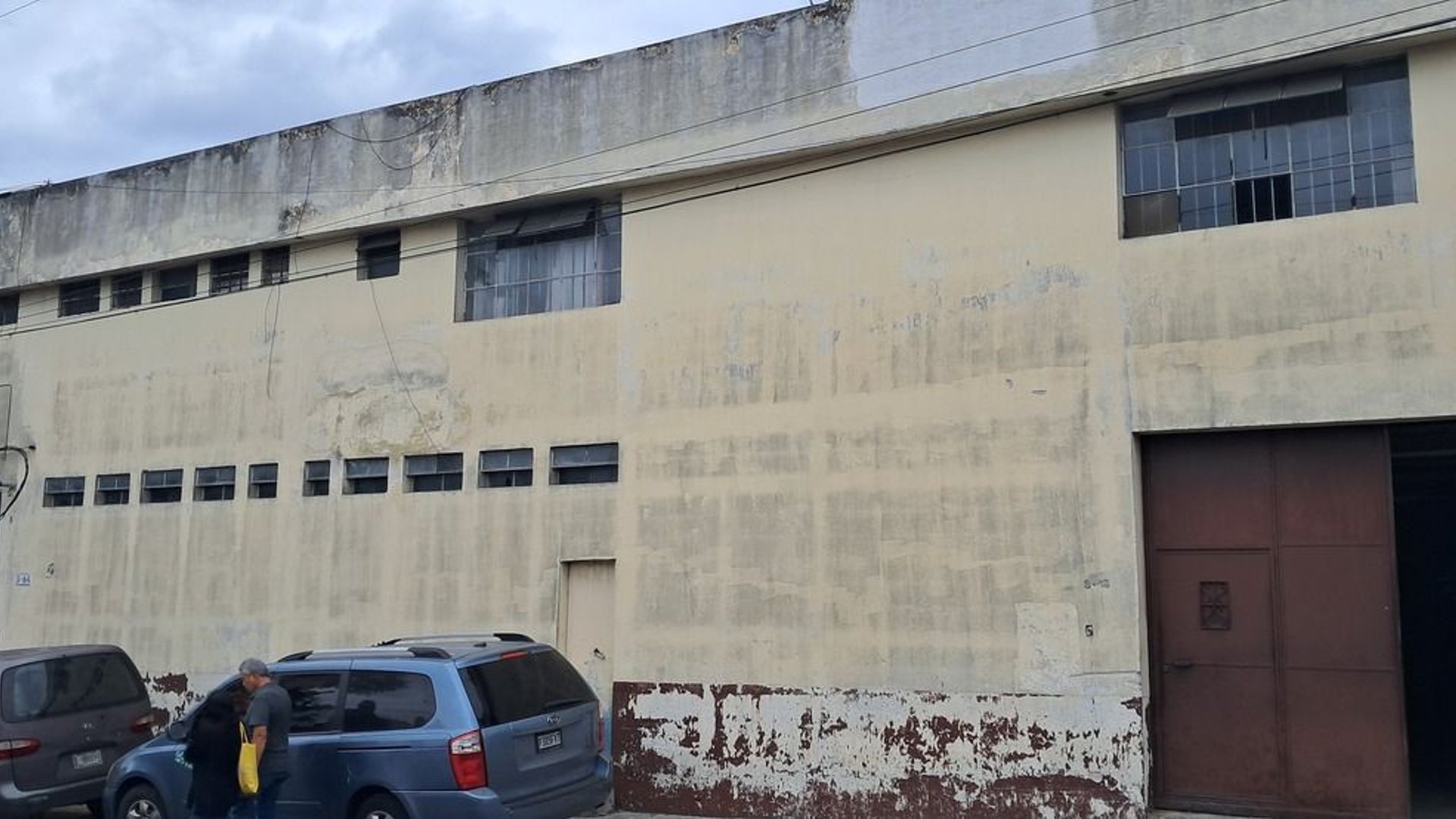 Bodega en ALQUILER en   zona 2 de Mixco cerca Roosevelt