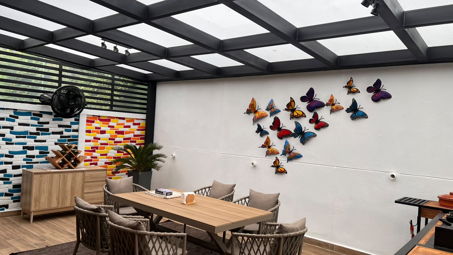 EXCLUSIVA CASA DE DISEÑO EN VENTA EN 7 GOTAS | KM. 16.5 CARRETERA A EL SALVADOR