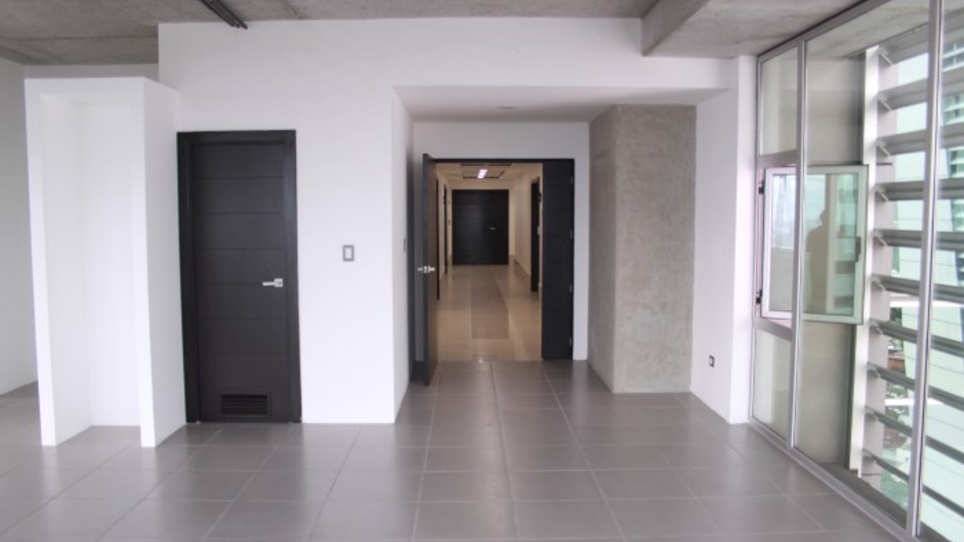 CityMax Renta Oficina en Edificio DOMANI zona 15