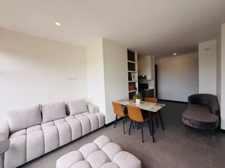 VENTA DE CÉNTRICO APARTAMENTO - ARLES, ZONA 15 - 3