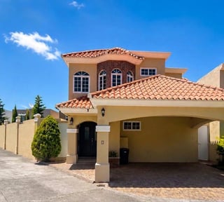 📍 CASA EN ALQUILER – 4 HAB | VILLAS EUROPEAS | KM. 25.5 CAES