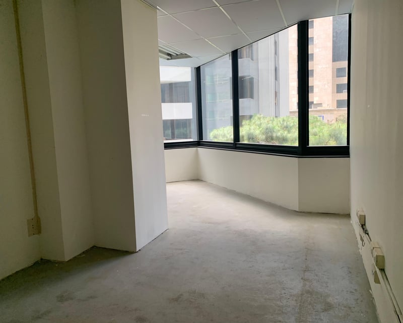 OFICINA DE 86 M2 EN EDIFICIO MURANO CENTER ZONA 10