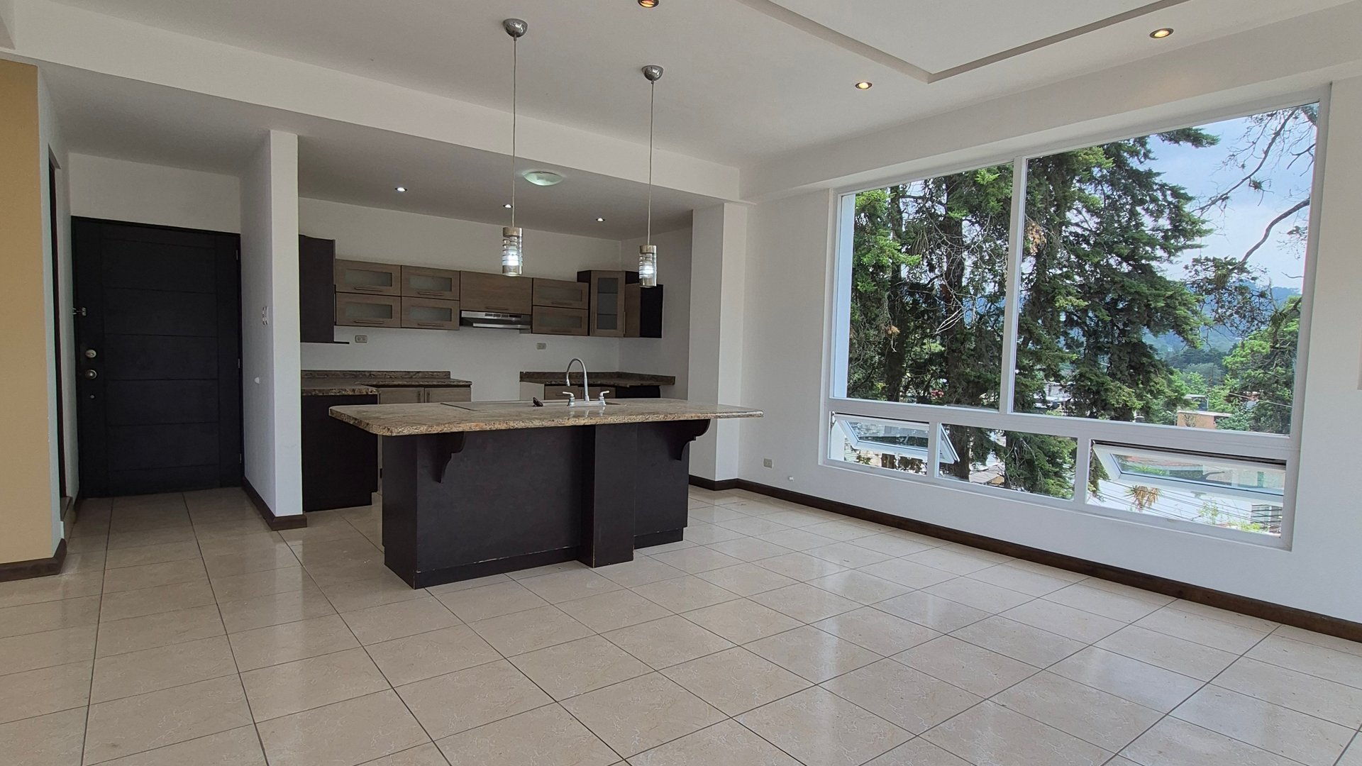 Apartamento en Renta en Kanajuyu 2 Zona 16