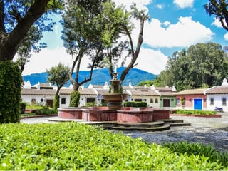 Casa en ventas a pocas cuadras del parque central, Antigua Guatemala. - Image 1