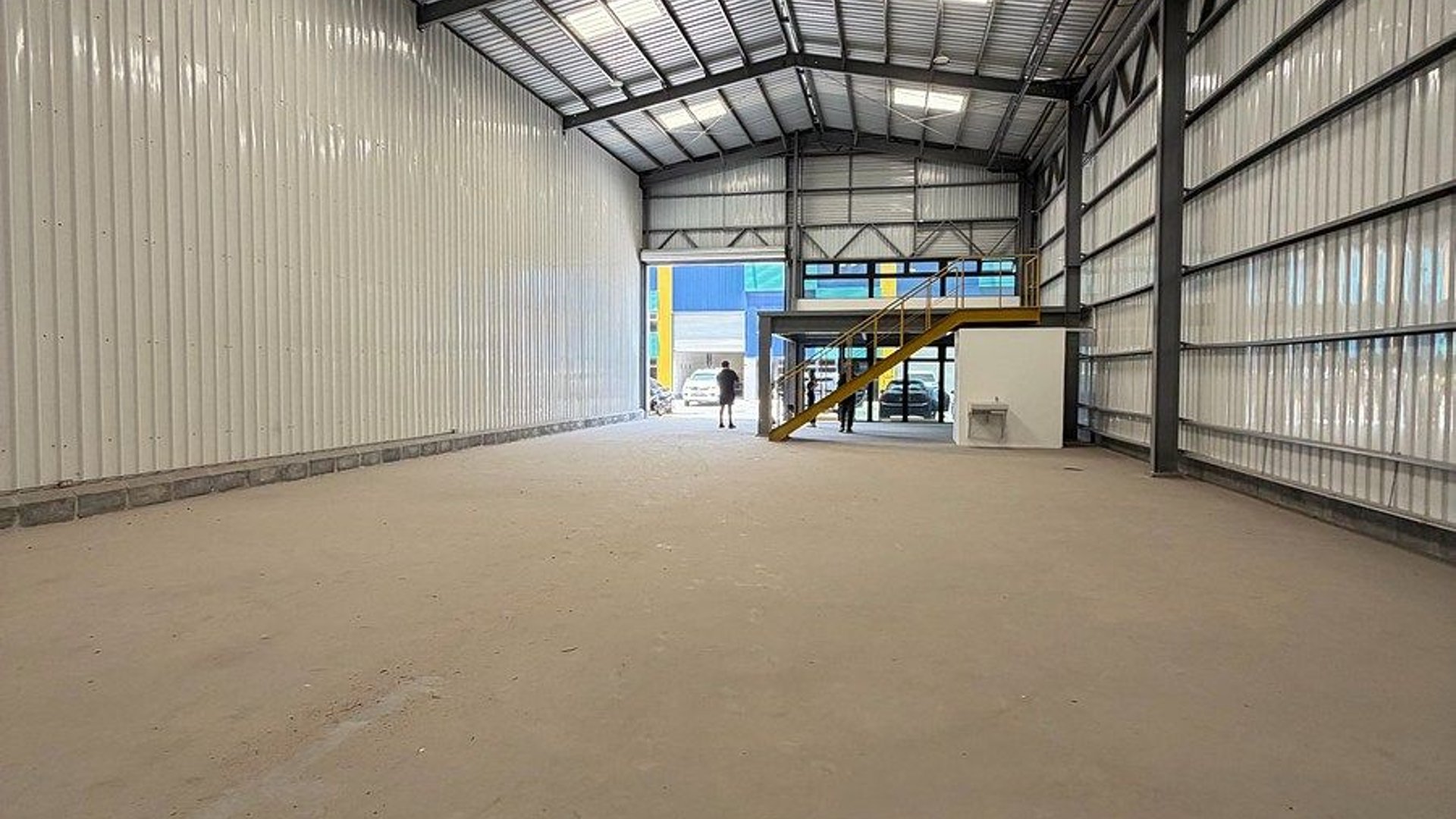 BODEGA EN RENTA / VENTA VILLA CANALES - Miniatura 11