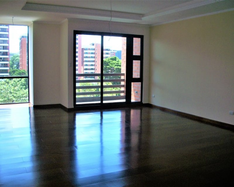 Apartamento en venta edificio Zona 10 Guatemala
