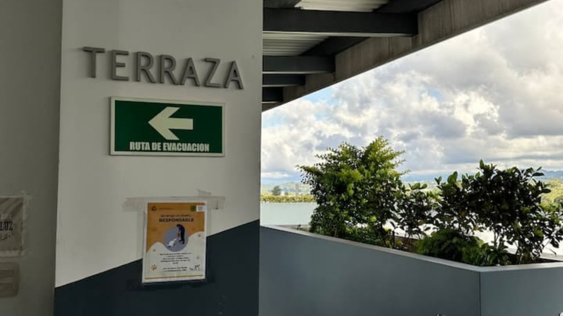 VENTA/RENTA APARTAMENTO ESTUDIO EDIFICIO 7-47 ZONA 4 - Miniatura 6
