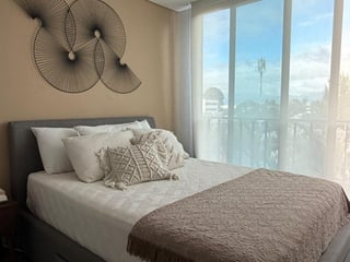 📍 APARTAMENTO AMUEBLADO Y EQUIPADO EN RENTA – 1 HAB | INARA | ZONA 13 - 4