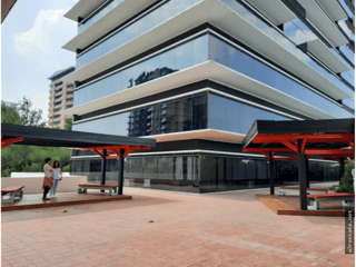 Oficina amueblada en Edificio Design Center, Zona 10 - 4