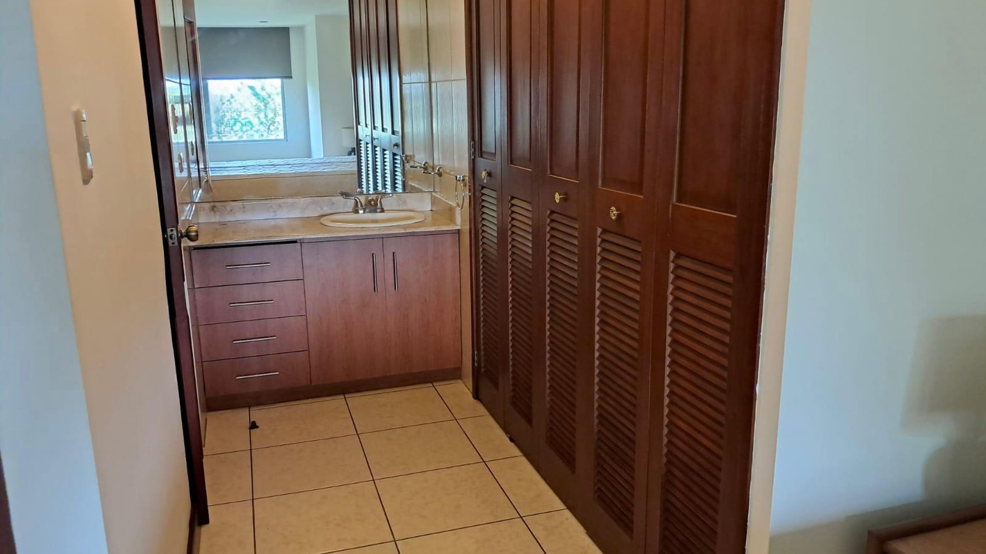 ALQUILER DE CÉNTRICO APARTAMENTO - JARDINES DEL ACUEDUCTO, ZONA 10 - Miniatura 6