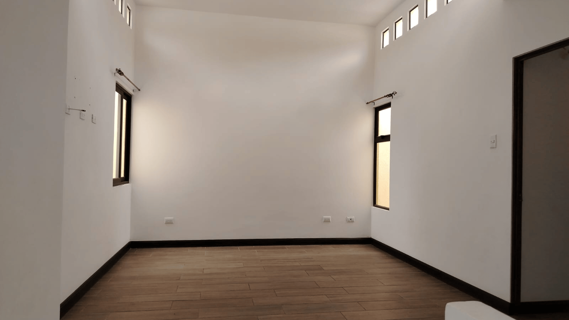 VENTA Casa Zona 2 Condominio Reserva San Ángel - Miniatura 4