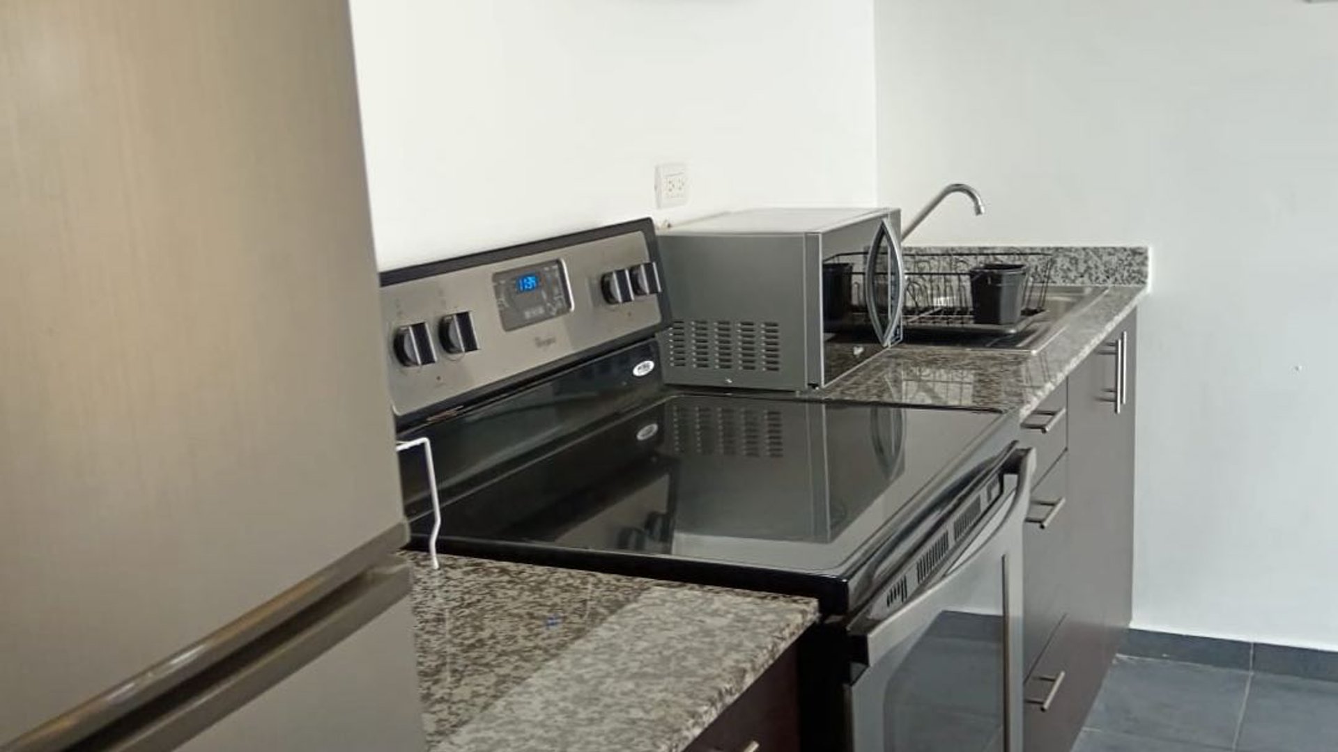 Apartamento amueblado en Renta Zona 11, Mariscal UNO UNO - Miniatura 10