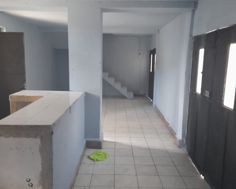 Vendo Terreno con Construcción, en excelente sector de Zona 1