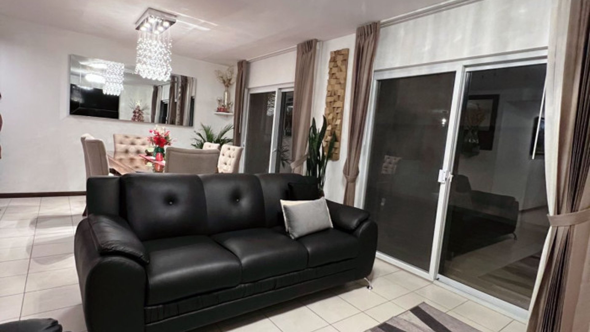 En venta casa en Arcos de Santa María en Sumpango!
