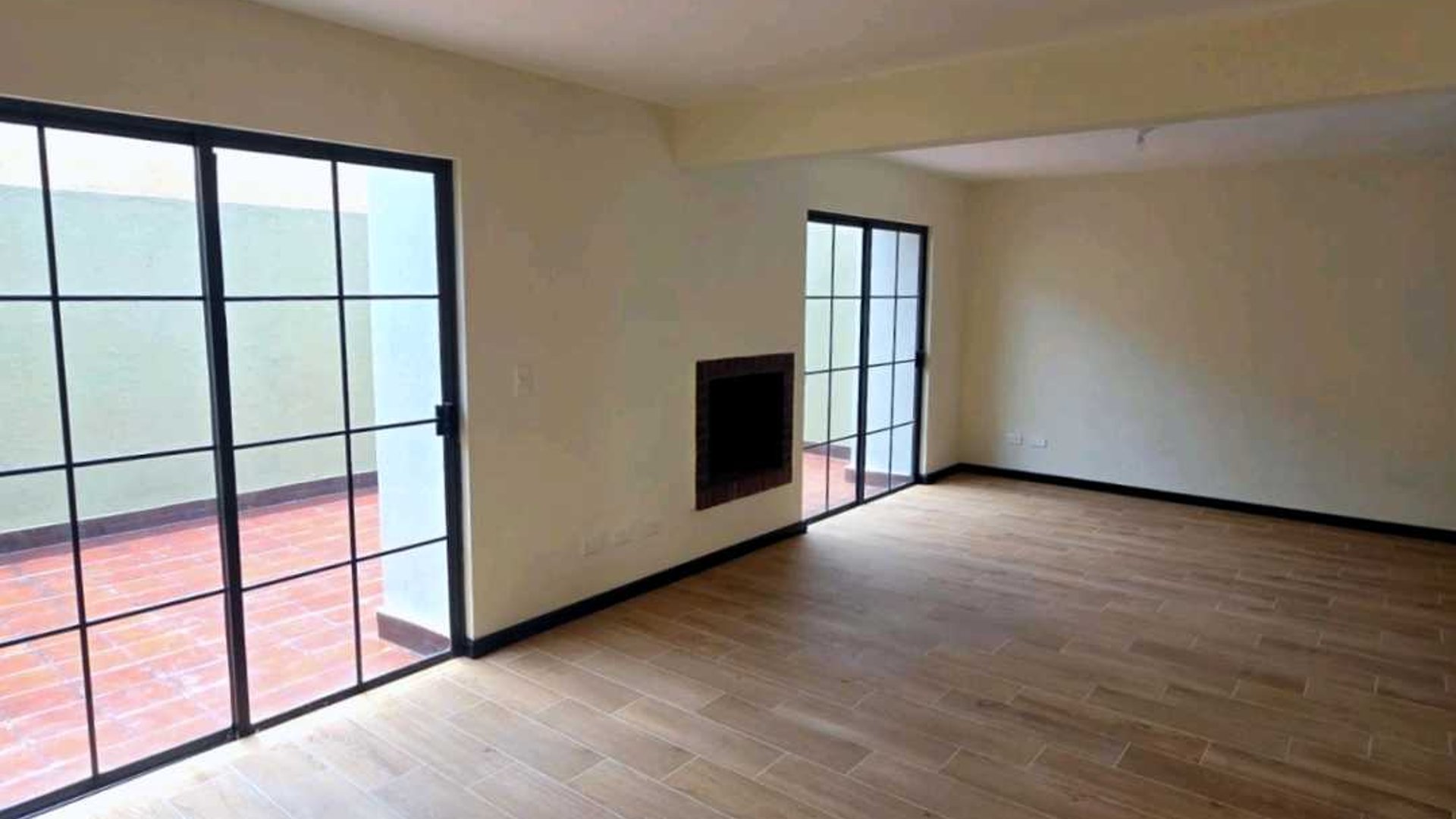 CASA EN VENTA????Villa Los Pinabetes, Km.19.5 Carretera a San José Pinula - Miniatura 2